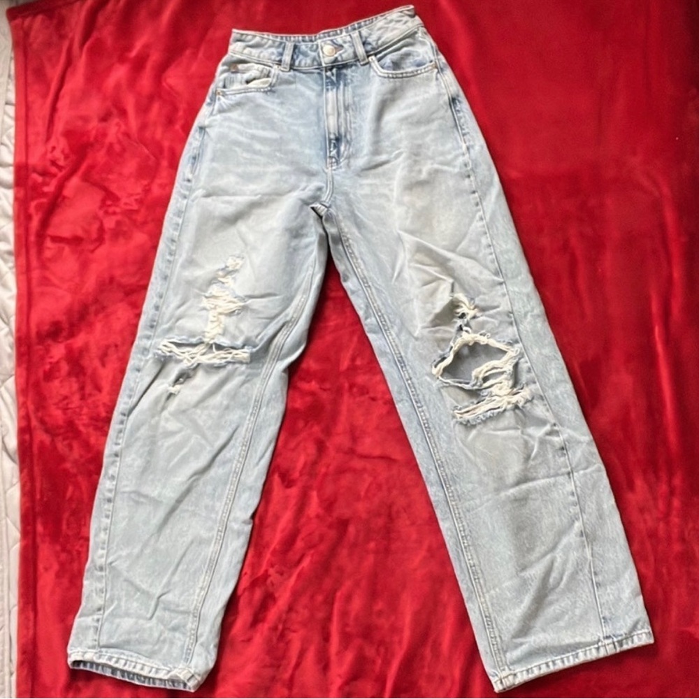 Wore item once. These are high-rise baggy jeans from GarageClothing.